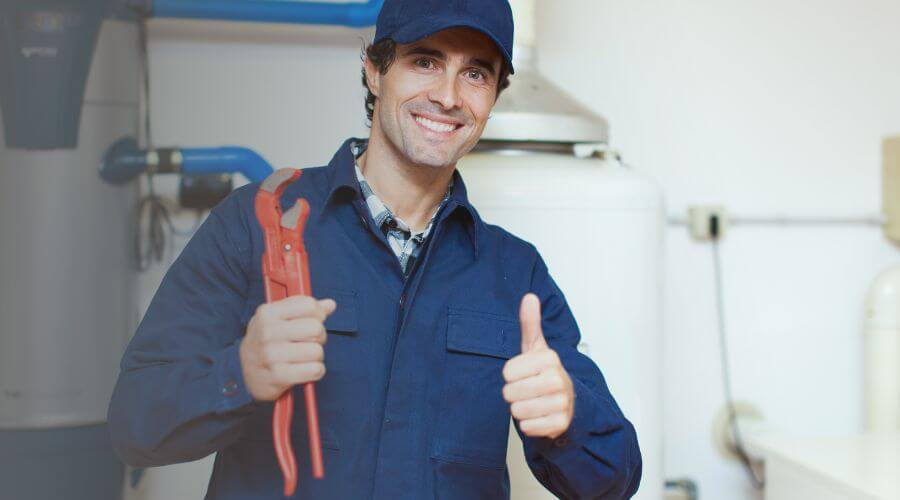 Local expert plumbing services in Mapleton, IA